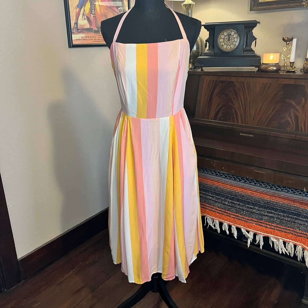 LIKE NEW Modcloth x Collectif Sandy-Lynn Peachy Stripe Dress Pink Striped Halter